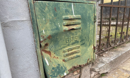 Al menos una docena de viviendas de la zona de calle Laprida al 3500 y 3600 fueron afectadas, principalmente durante las noches del viernes y sábado. Al menos una docena de viviendas de la zona de calle Laprida al 3500 y 3600 fueron afectadas, principalmente durante las noches del viernes y sábado.