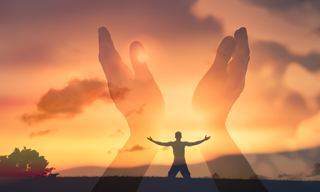 Su legado como el Cura de Ars sigue siendo un modelo de santidad, sacrificio y pastoral para los sacerdotes y para toda la Iglesia Su legado como el Cura de Ars sigue siendo un modelo de santidad, sacrificio y pastoral para los sacerdotes y para toda la Iglesia