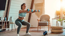 Tres ejercicios para hacer en casa que te permitirán tener glúteos tonificados.