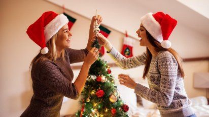 Armá el arbolito de Navidad perfecto con este método científico