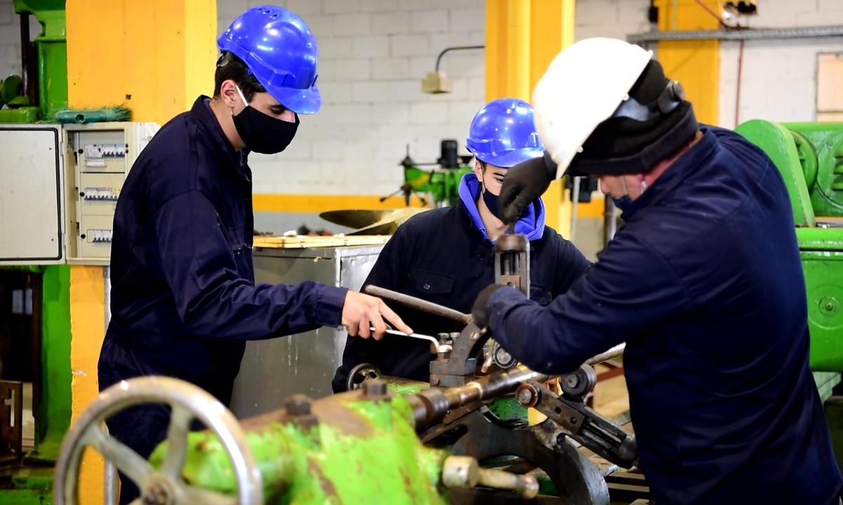 En la actualidad, preocupa la falta de profesionales en la carrera de Maquinista Naval.