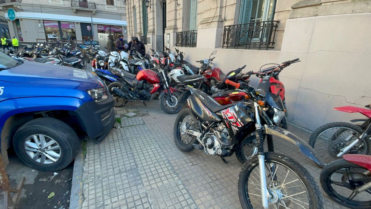 Retiran más de 1.200 vehículos de las comisarías de la ciudad de Santa Fe
