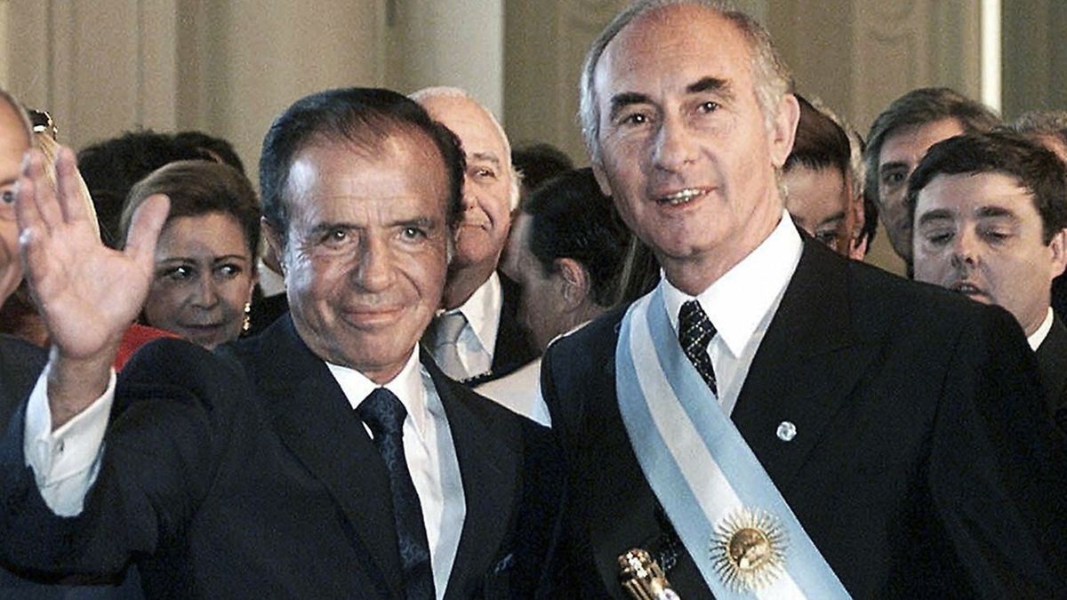 En 1999, Fernando de la Rúa llegó al poder con la Alianza. En 1999, Fernando de la Rúa llegó al poder con la Alianza.