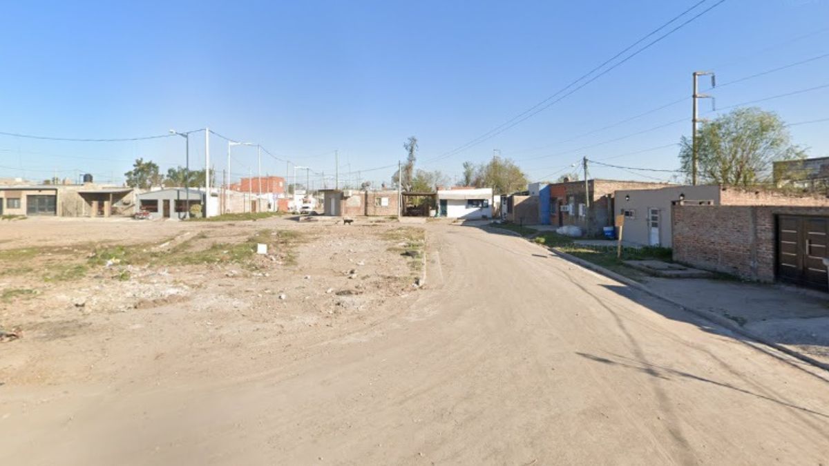 Estrada 5200: econtraron desvanecido al un hombre que había sido asaltado varias horas antes.