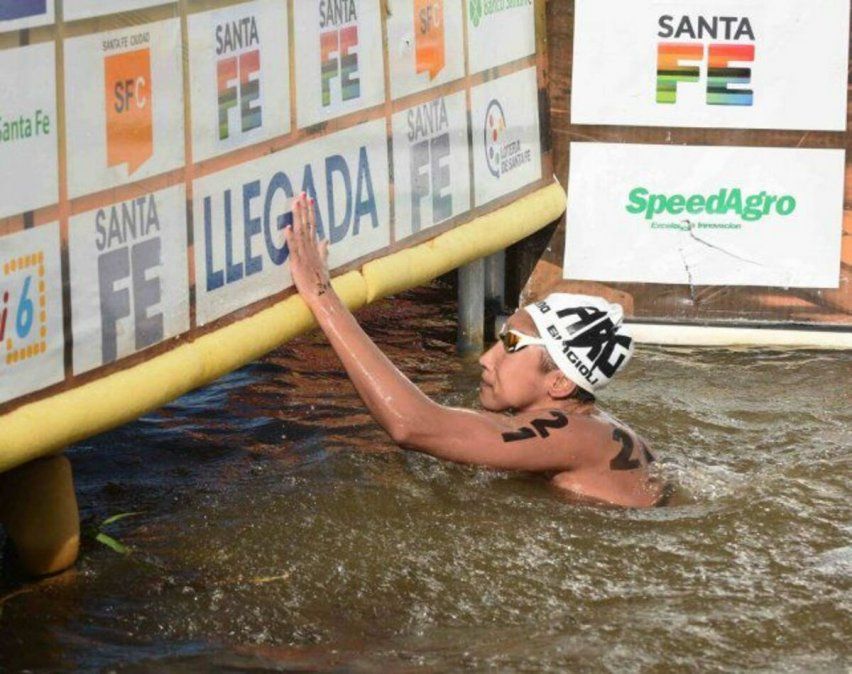 Cecilia Biagioli se convierte en la primera mujer en ganar la Maratón Santa Fe - Coronda.
