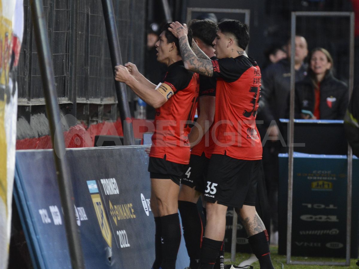 Club Atlético Colón venció a Tigre por la Liga Profesional de Fútbol con dos goles de Luis Miguel Rodríguez