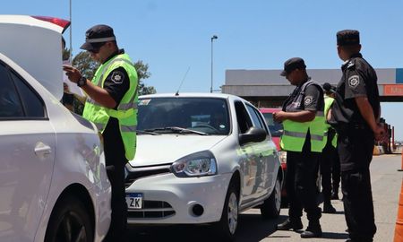 operativo verano: provincia ya controlo mas de 41 mil vehiculos en rutas santafesinas operativo verano: provincia ya controlo mas de 41 mil vehiculos en rutas santafesinas