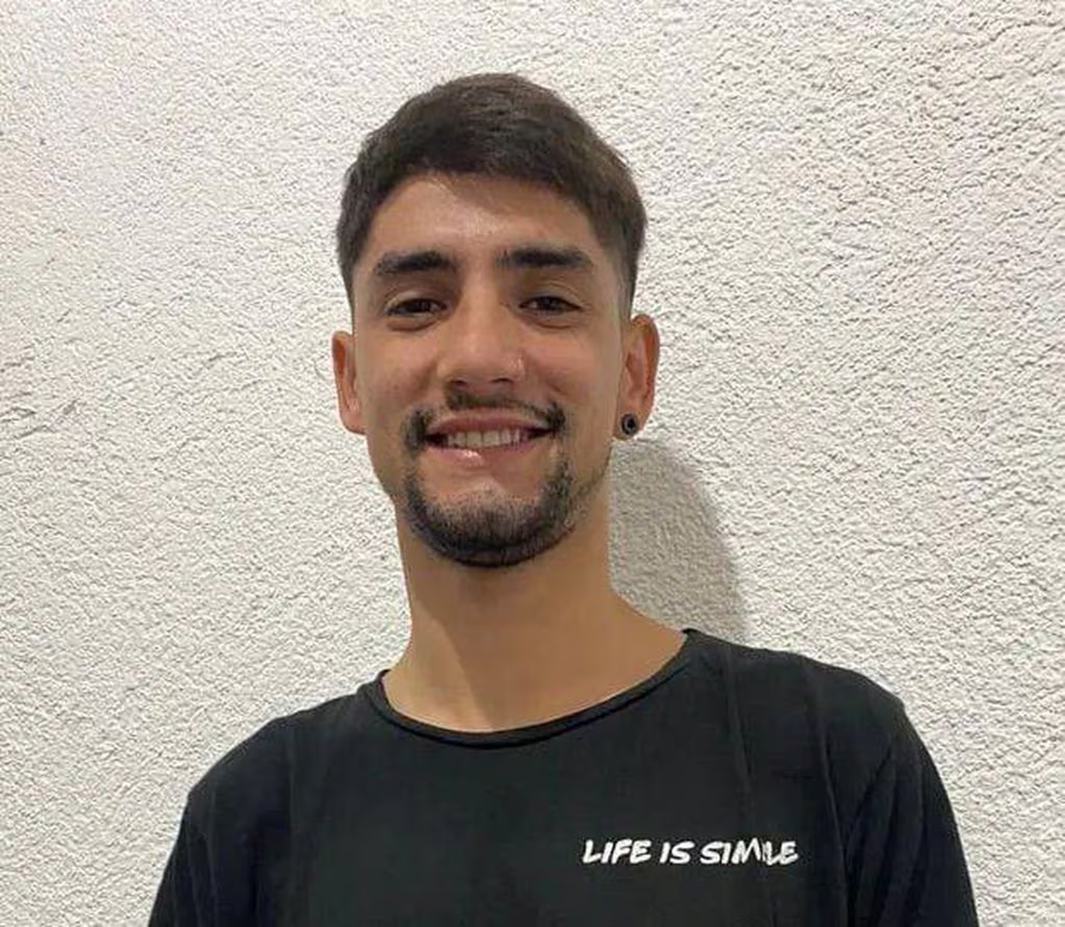 Jesús Eduardo Buffarini fue muerto a golpes en Córdoba, en otra tragedia a la salida de boliches. Jesús Eduardo Buffarini fue muerto a golpes en Córdoba, en otra tragedia a la salida de boliches.