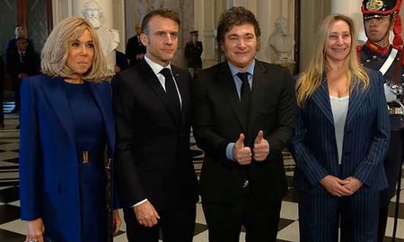 En la reunión, Macron también intentará profundizar en las relaciones económicas con Argentina, especialmente en el ámbito de los metales críticos. En la reunión, Macron también intentará profundizar en las relaciones económicas con Argentina, especialmente en el ámbito de los metales críticos.