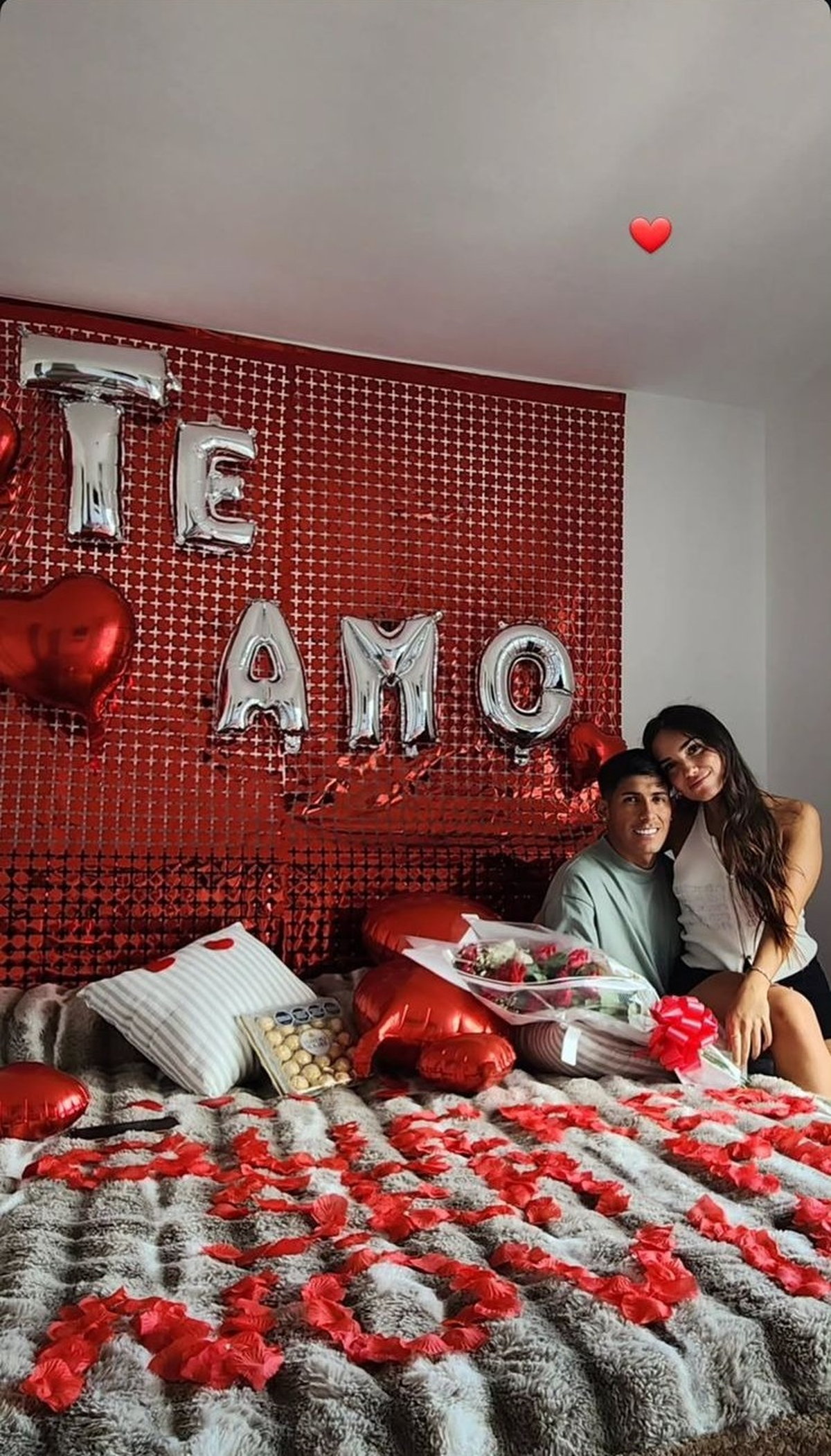 La foto que compartió Lautaro Vargas, futbolista de Unión, con su novia. La foto que compartió Lautaro Vargas, futbolista de Unión, con su novia.