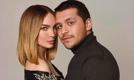 Belinda se mostró sumamente emocionada ante el detalle que le dio su prometido, quien se escuchaba muy emocionado por la reacción de ella. Belinda se mostró sumamente emocionada ante el detalle que le dio su prometido, quien se escuchaba muy emocionado por la reacción de ella.