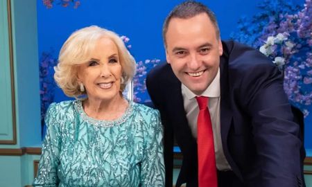La conductora televisiva abrió un espacio de debate político donde los comensales analizaron las últimas medidas del Poder Ejecutivo. La conductora televisiva abrió un espacio de debate político donde los comensales analizaron las últimas medidas del Poder Ejecutivo.