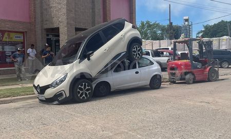 Así quedaron ambos vehículos tras el impacto. Así quedaron ambos vehículos tras el impacto.