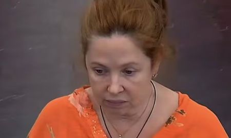 Andrea del Boca se recupera de una fuerte caída que sufrió dentro de la casa de Gran Hermano. Andrea del Boca se recupera de una fuerte caída que sufrió dentro de la casa de Gran Hermano.