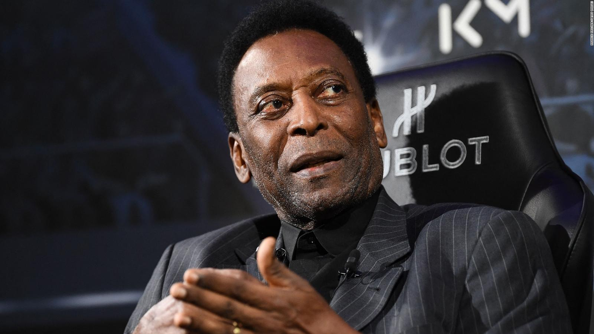 Pelé falleció a los 82 años a causa de edema generalizado e insuficiencia cardíaca.