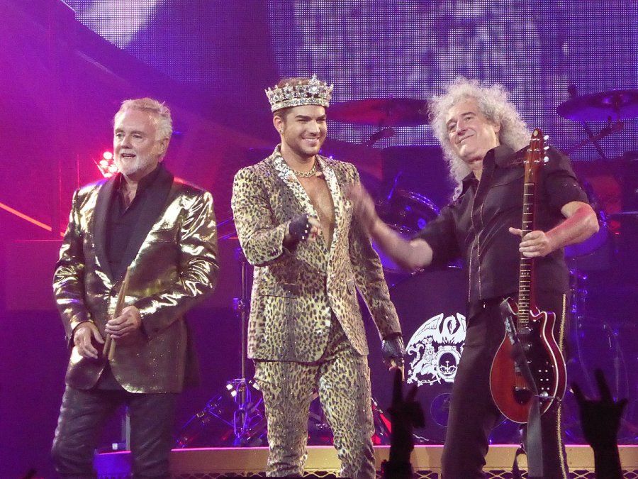 Queen con el vocalista Adam Lambert, quien forma parte de la banda hace una década.