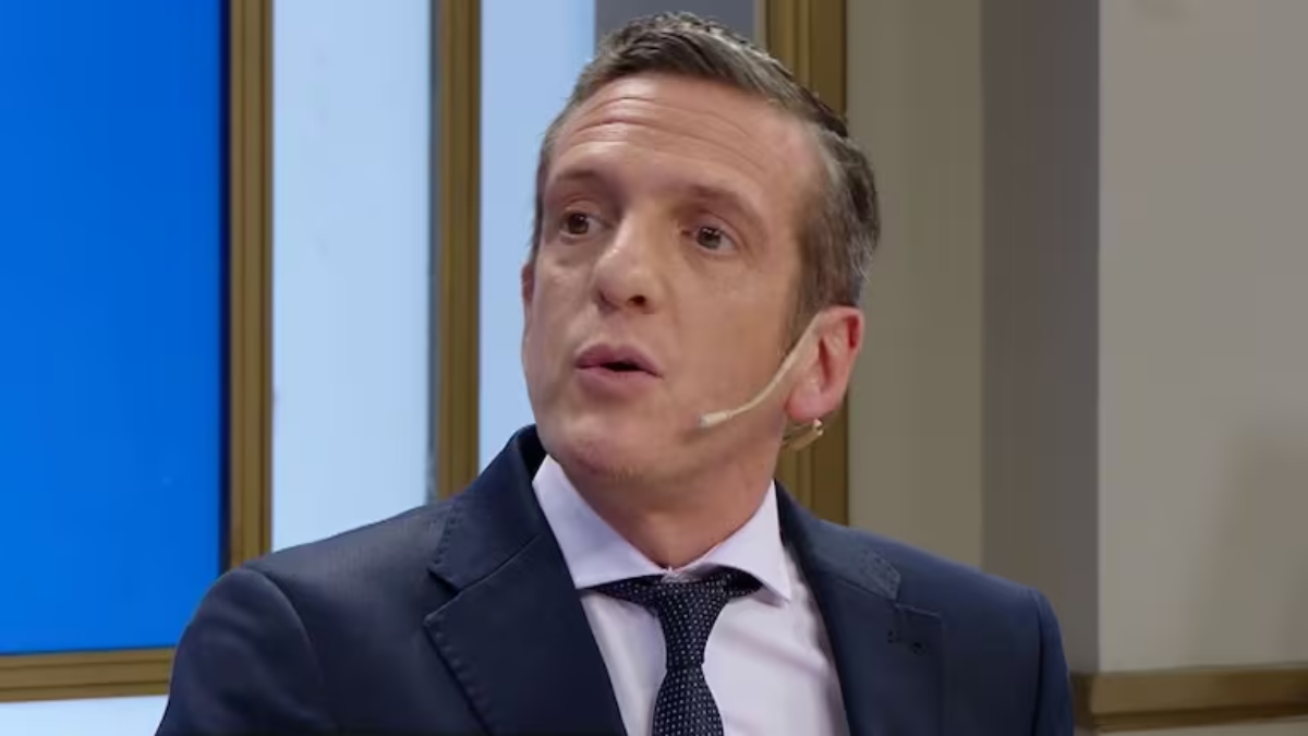 El periodista explicó en La noche de Mirtha por qué decidió no compartir la cama con su esposa.