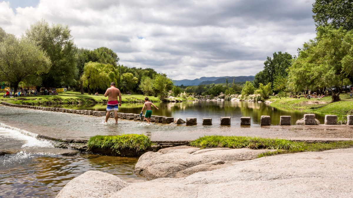 Playas tranquilas y agua cristalina explican por qué Panaholma gana protagonismo turístico. Playas tranquilas y agua cristalina explican por qué Panaholma gana protagonismo turístico.