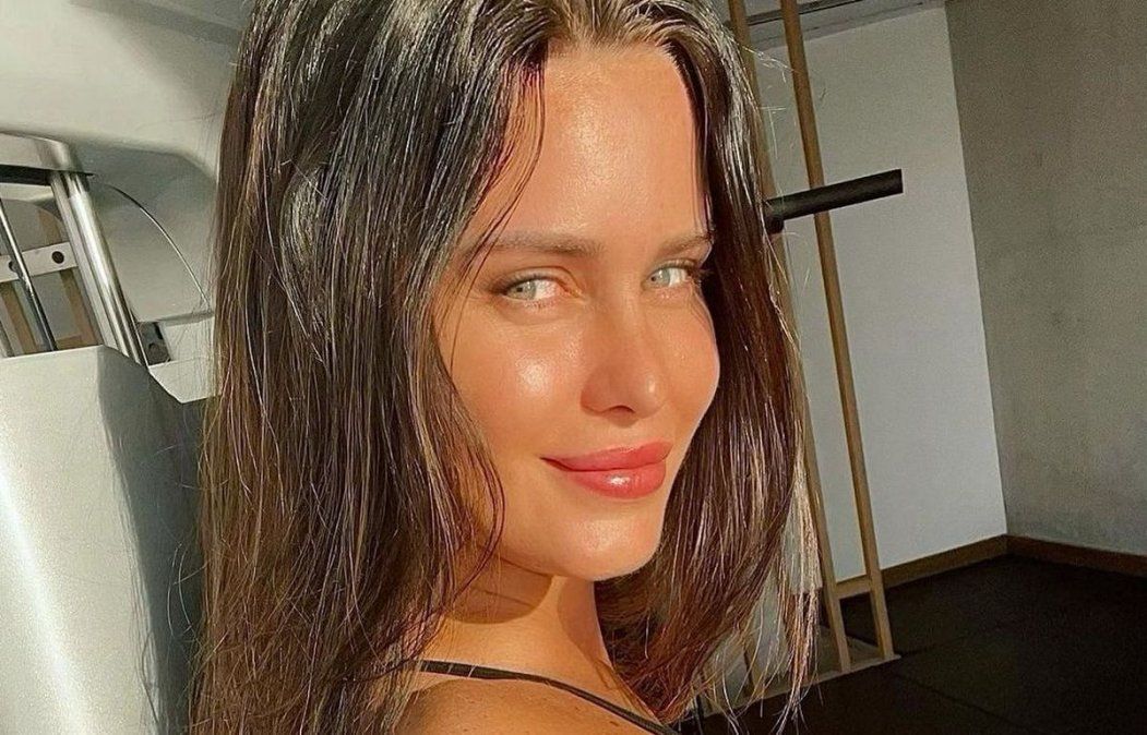 La modelo fue diagnosticada en 2016 con la enfermedad. Durante un ida y vuelta que mantuvo con sus seguidores de Instagram reveló detalles sobre lo sucedido.