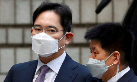 Lee Jae Yong cumplió los requisitos para gozar de libertad condicional, aunque aún enfrenta graves problemas judiciales. Lee Jae Yong cumplió los requisitos para gozar de libertad condicional, aunque aún enfrenta graves problemas judiciales.