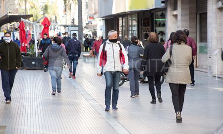 Las proyecciones indican que, se mantenerse este ritmo de contagios, a principios de noviembre se registrarán más de 400 casos diarios. Las proyecciones indican que, se mantenerse este ritmo de contagios, a principios de noviembre se registrarán más de 400 casos diarios.