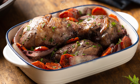 Este plato no solo es delicioso, sino que también es una excelente manera de introducirse en el mundo de la cocina con vino. Este plato no solo es delicioso, sino que también es una excelente manera de introducirse en el mundo de la cocina con vino.