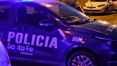 Asesinaron a un hombre a balazos en Rosario: entraron a una casa y le dispararon en la cama