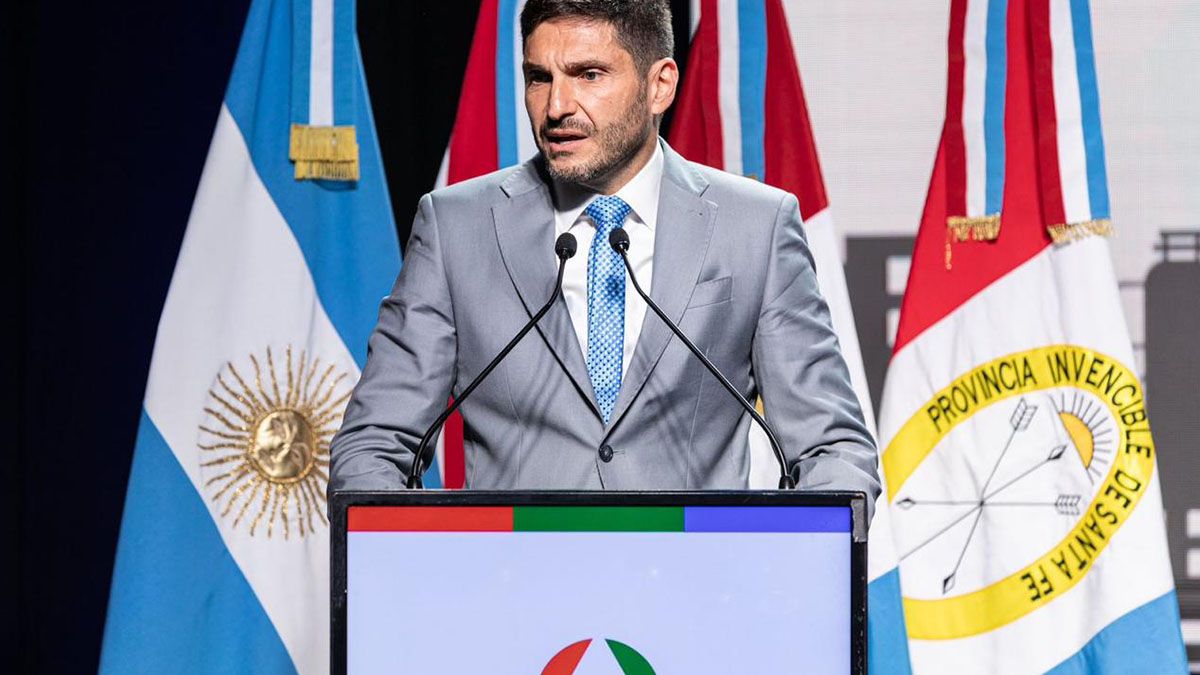 Desde el gobierno adelantaron que el de Pullaro será un discurso directo, sin muchas vueltas y por eso va a ser más corto que los acostumbrados por otros gobernadores. Desde el gobierno adelantaron que el de Pullaro será un discurso directo, sin muchas vueltas y por eso va a ser más corto que los acostumbrados por otros gobernadores.