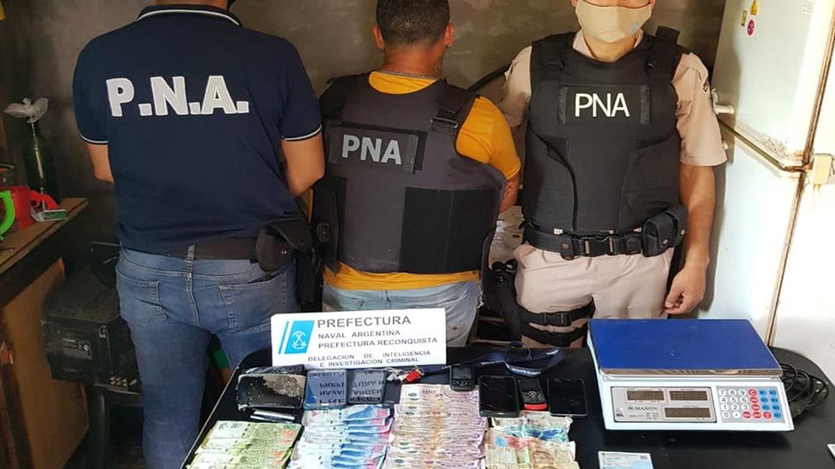 Por la investigación fueron remitidos a pericia una serie de teléfonos celulares secuestrados en la causa. 