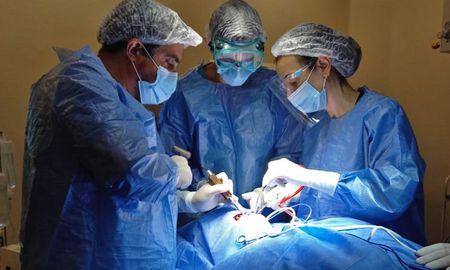 La intervención quirúrgica se inscribió en el proceso de consolidación de la unidad de Medicina Oral y Cirugía Maxilofacial. La intervención quirúrgica se inscribió en el proceso de consolidación de la unidad de Medicina Oral y Cirugía Maxilofacial.