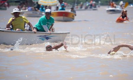 El río Coronda volverá a reunir a los nadadores con miles de familias, que vivirán la Maratón Santa Fe-Coronda el próximo 1 de febrero. El río Coronda volverá a reunir a los nadadores con miles de familias, que vivirán la Maratón Santa Fe-Coronda el próximo 1 de febrero.