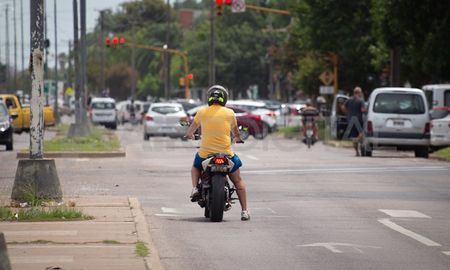 Muchas de las motos que circulan en Santa Fe no tienen patentes. Muchas de las motos que circulan en Santa Fe no tienen patentes.