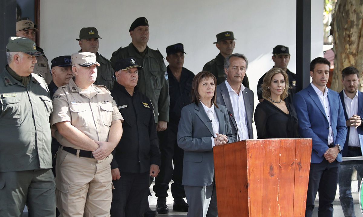 La ministra Patricia Bullrich estuvo acompañada por la diputada nacional Romina Diez y los candidatos a constituyentes Nicolás Mayoraz y Juan Pedro Aleart.