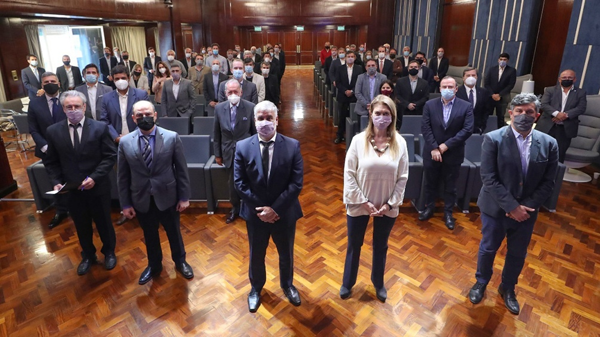 Feletti aseguró que pese a las paritarias, los trabajadores no pudieron “recomponer su salario real respecto de la canasta básica alimentaria”.