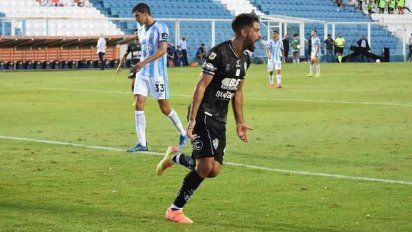 Copa de la Liga Profesional: Central Córdoba festejó en Tucumán con un golazo sobre el final