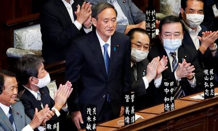 Yoshihide Suga es el nuevo primer ministro de Japón. Yoshihide Suga es el nuevo primer ministro de Japón.