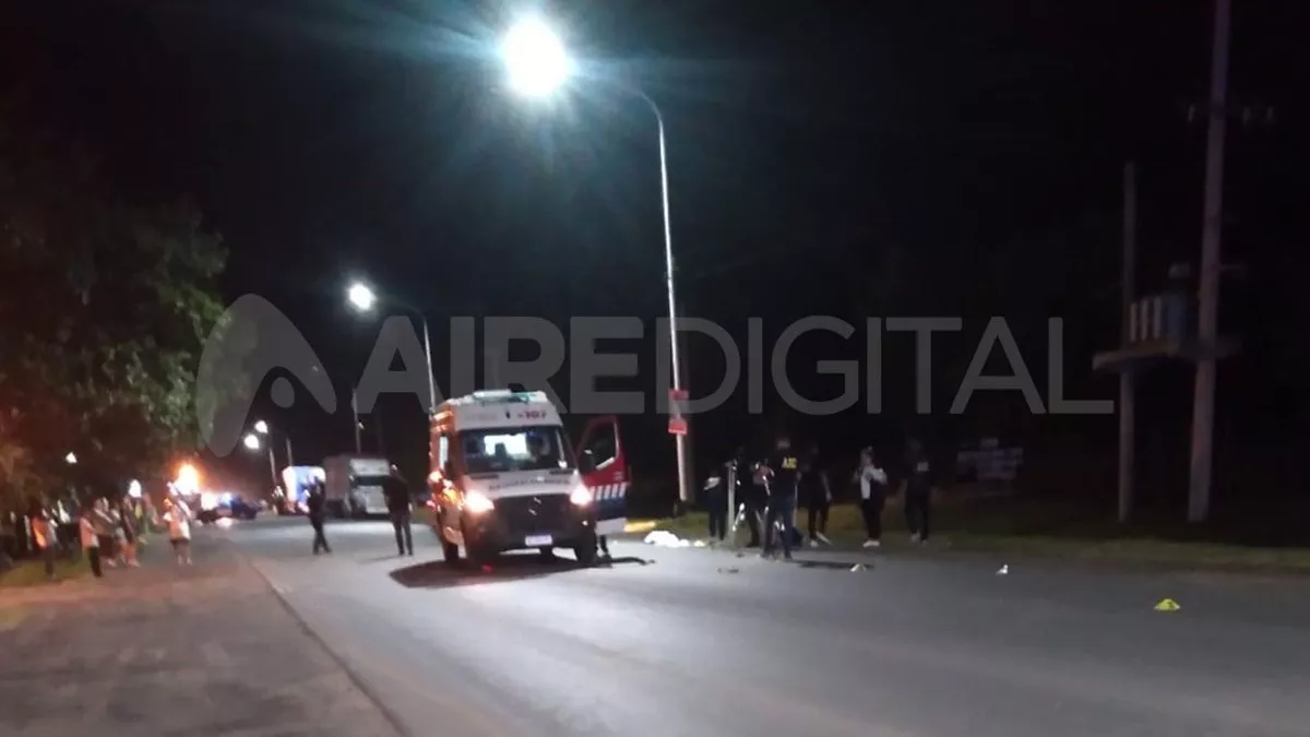 Investigan la muerte de una joven en la Ruta Nacional N&deg; 11, a la altura del barrio Altos del Sauce. El lamentable hecho se registr&oacute; cerca de las 20.30 de este lunes.