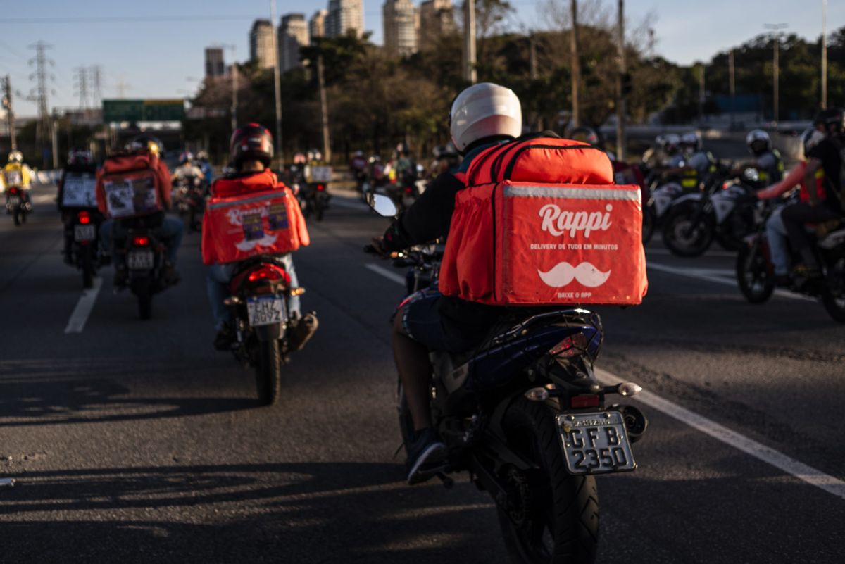 En el caso intervino el Ministerio de Trabajo provincial, que determinó que la compañía tecnológica evadía obligaciones laborales al no registrar a las personas que operan como repartidores a través de su aplicación. En el caso intervino el Ministerio de Trabajo provincial, que determinó que la compañía tecnológica evadía obligaciones laborales al no registrar a las personas que operan como repartidores a través de su aplicación.