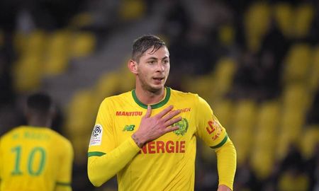 Según un médico británico, Emiliano Sala estaba profundamente inconsciente en el momento en que el avión se estrelló en el Canal de la Mancha. Según un médico británico, Emiliano Sala estaba profundamente inconsciente en el momento en que el avión se estrelló en el Canal de la Mancha.