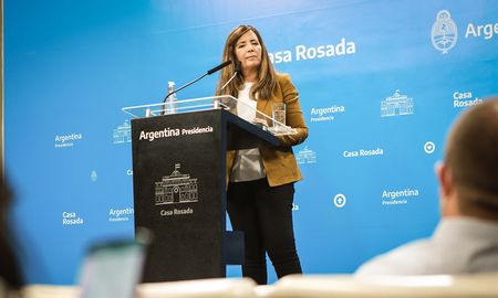 Para Cerruti, es una forma de resarcir algo que fue un error, que estuvo mal. Para Cerruti, es una forma de resarcir algo que fue un error, que estuvo mal.