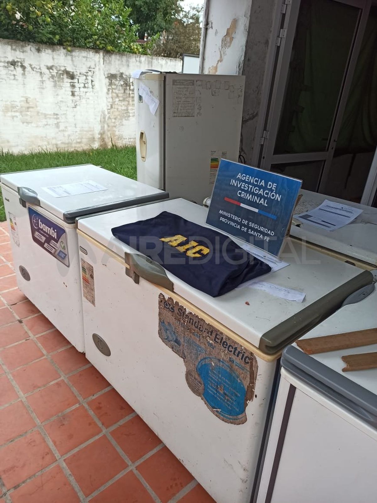 Los freezers utilizados para acopiar la carne robada para su posterior comercialización.