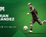 Brian Fernández fue presentado como nuevo jugador de Ferro, conducido por DIego Osella.