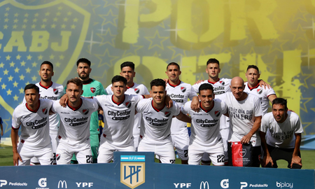 El equipo de Newells que enfrentó a Boca en la Bombonera. El equipo de Newells que enfrentó a Boca en la Bombonera.