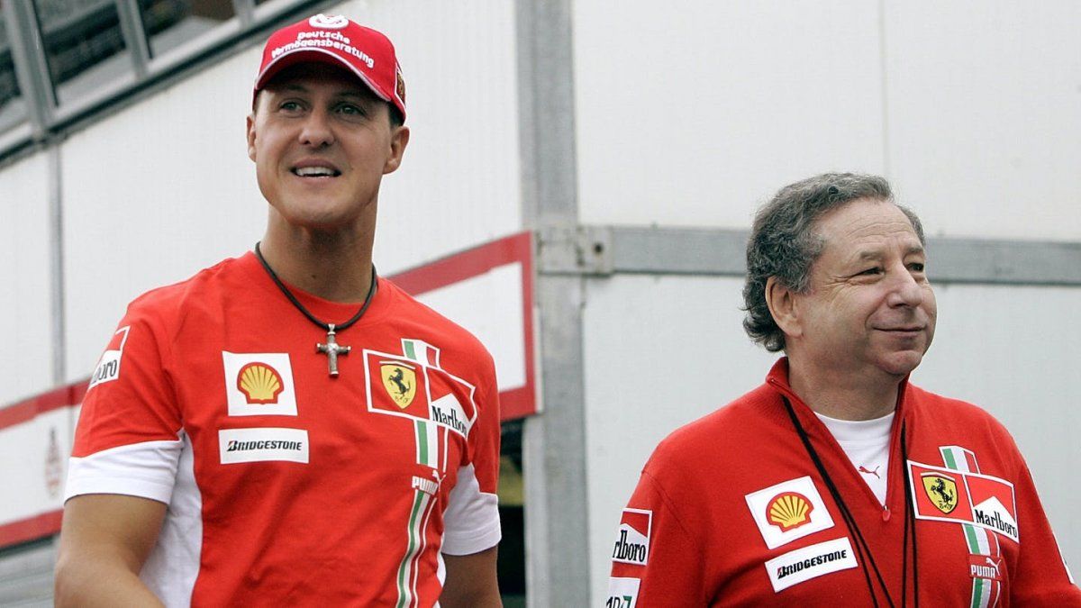 Michael Schumacher (izquierda) y Jean Todt (derecha).