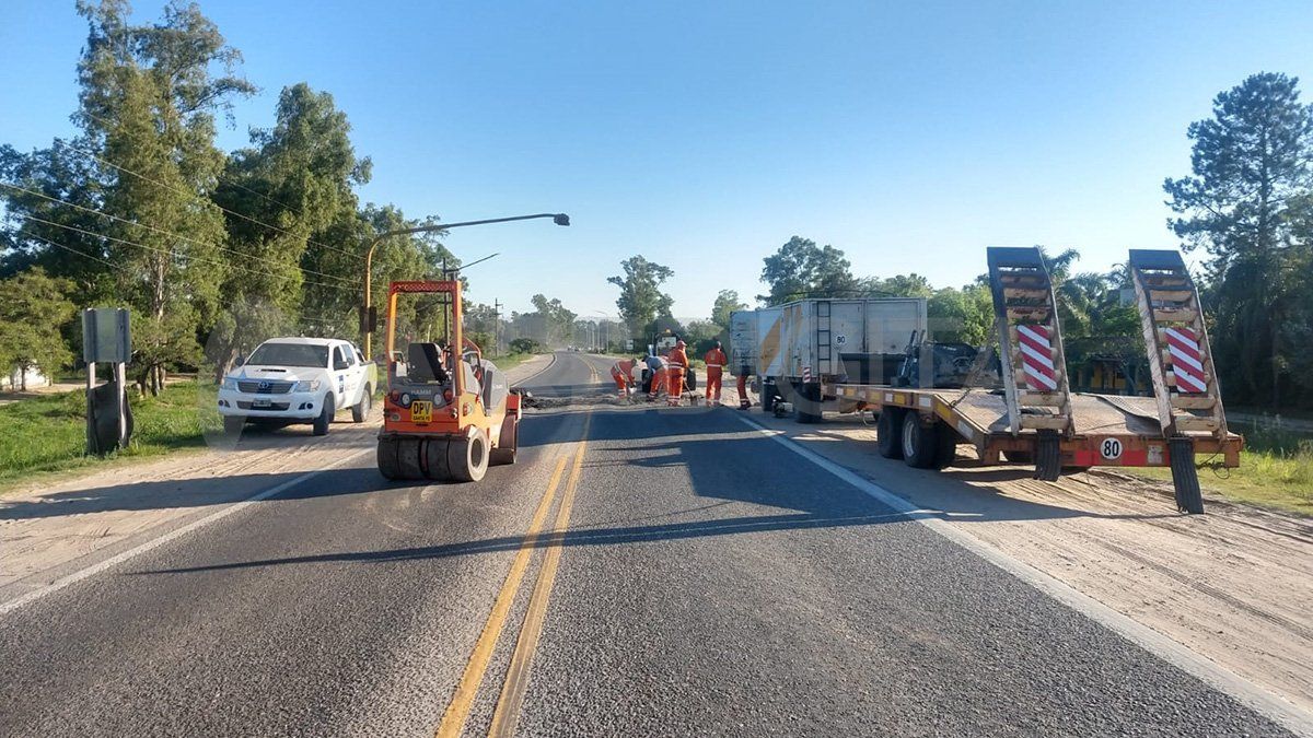 Trabajos para quitar la loma de burro del km 7 de la ruta 1.