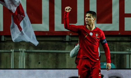 Portugal fue contundente y venció a Suecia en la Liga de Naciones. Cristiano Ronaldo se convirtió en el segundo jugador de la historia en alcanzar más de cien goles con la camiseta de su país. Portugal fue contundente y venció a Suecia en la Liga de Naciones. Cristiano Ronaldo se convirtió en el segundo jugador de la historia en alcanzar más de cien goles con la camiseta de su país.