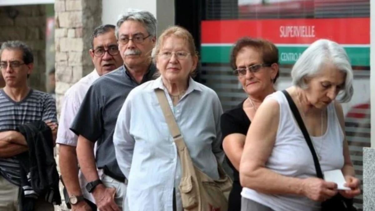 Cuánto cobran los JUBILADOS en FEBRERO con el bono de ANSES