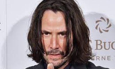 Keanu Reeves llega a Netflix protagonizando la adaptación de un cómic que el mismo escribió. Keanu Reeves llega a Netflix protagonizando la adaptación de un cómic que el mismo escribió.