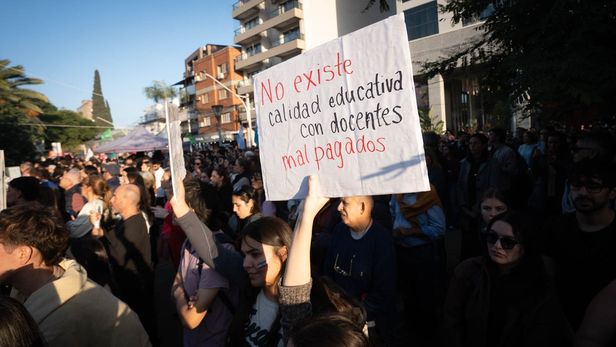 El debate por el financiamiento universitario llegó al Concejo de Santa Fe. El debate por el financiamiento universitario llegó al Concejo de Santa Fe.