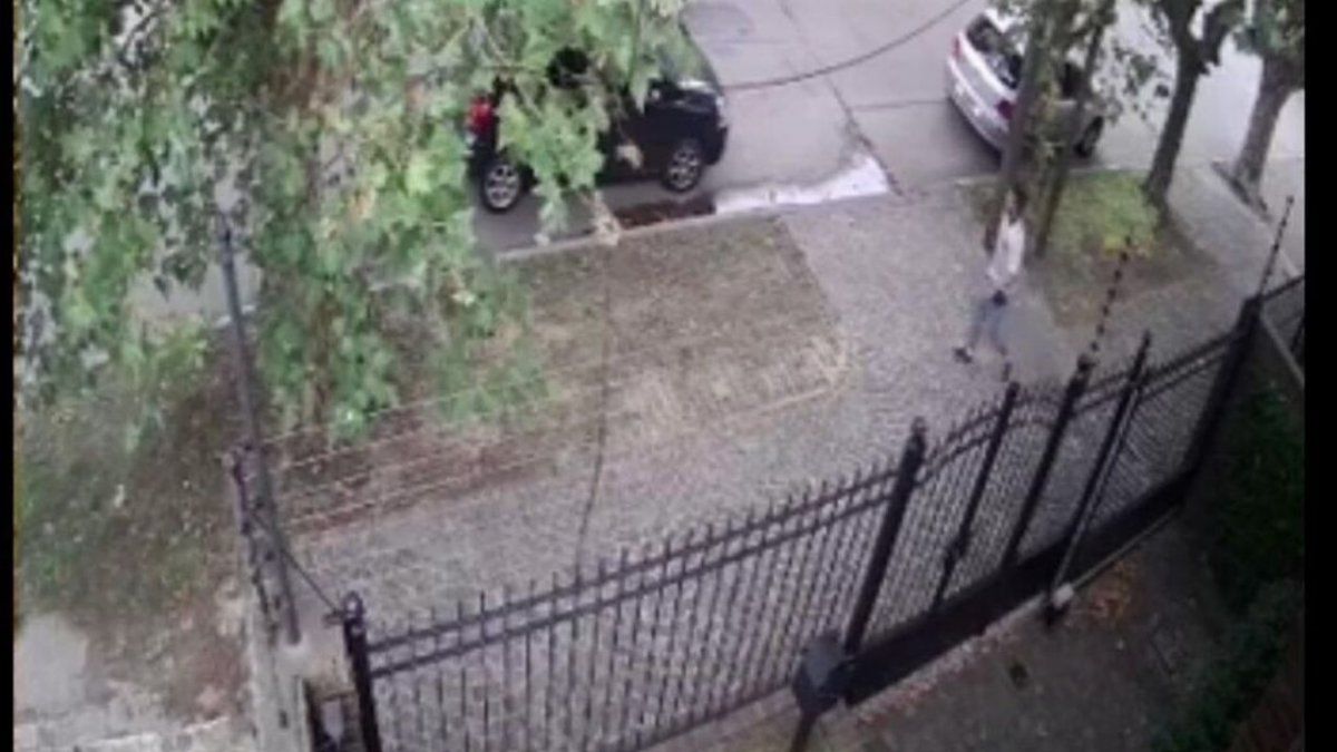 Hizo una fiesta y los vecinos indignados por el ruido